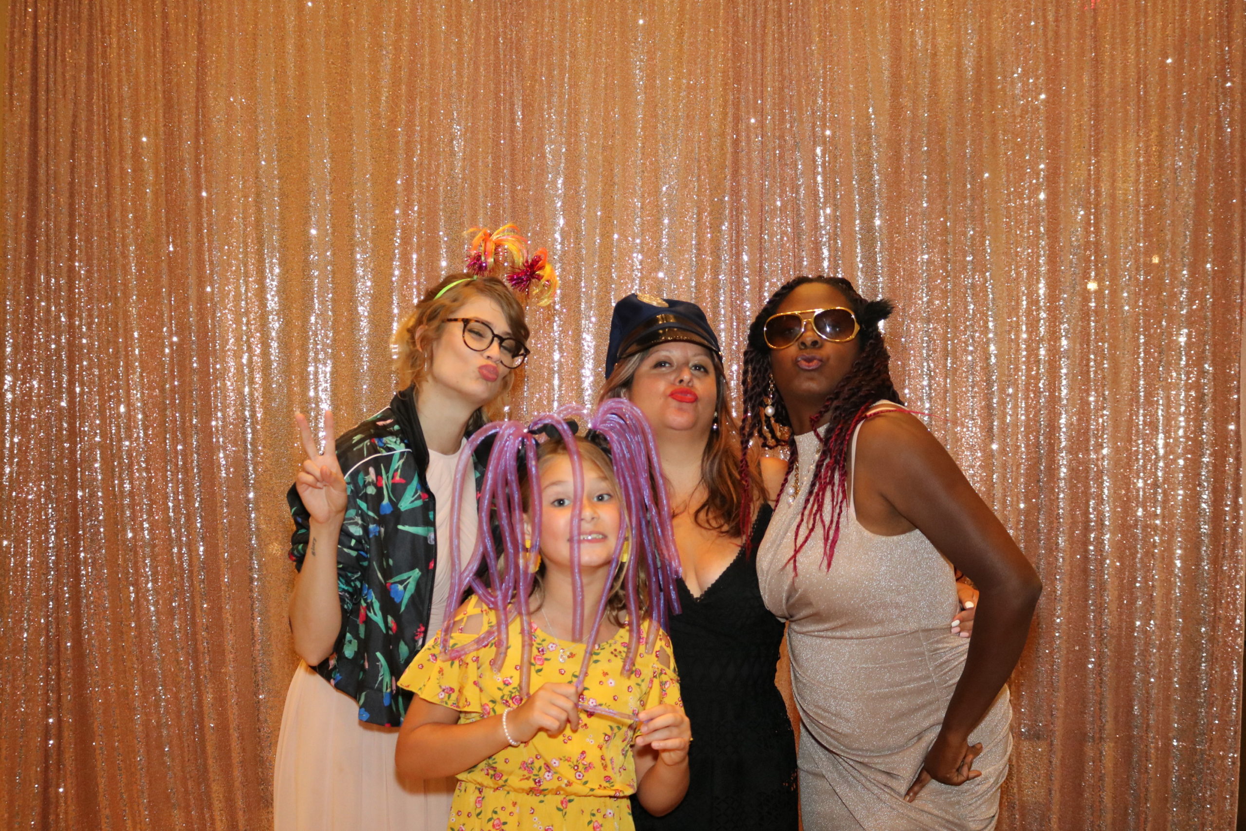 barrie-photo-booth-rose-gold
